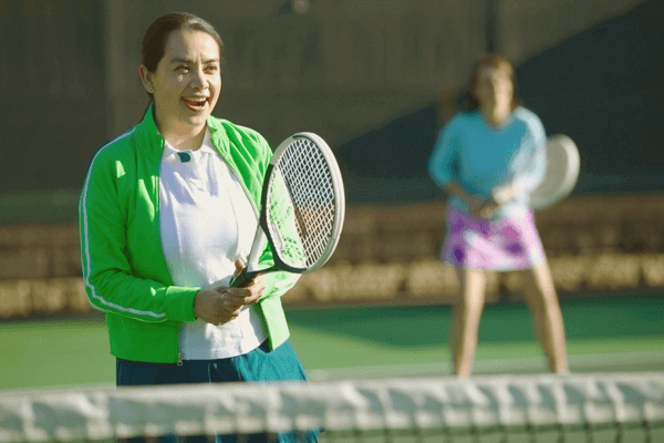 women playing tennis