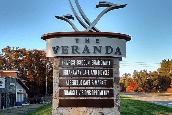 Entrance of Veranda, shopping in Briar Chapel