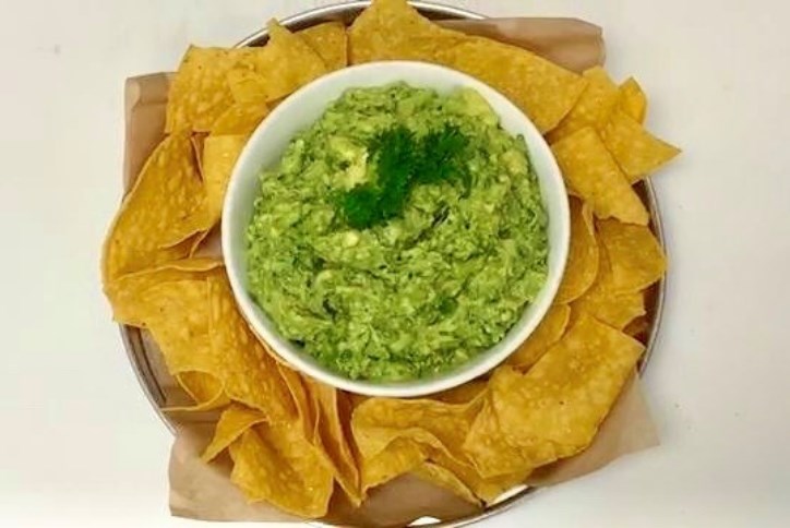 Guacamole and chips