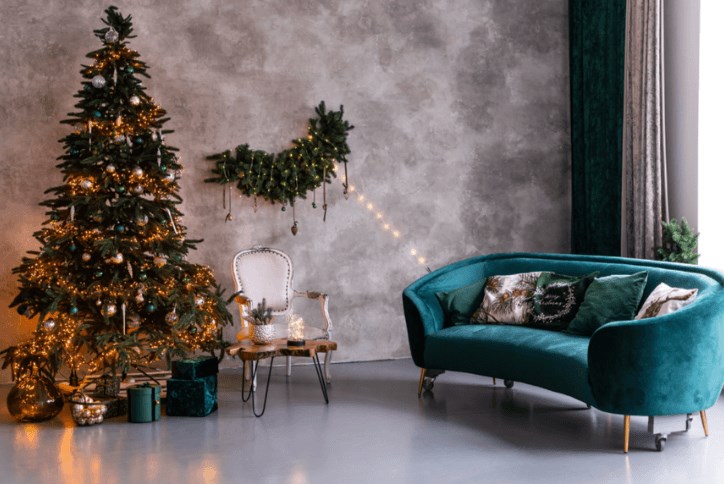 Holiday tree and couch for photo opportunities